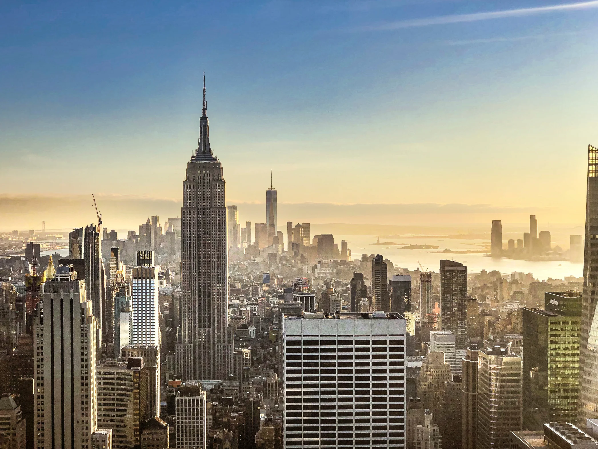 New York'taki Art Deko tarzı Empire State Binası gökdeleni