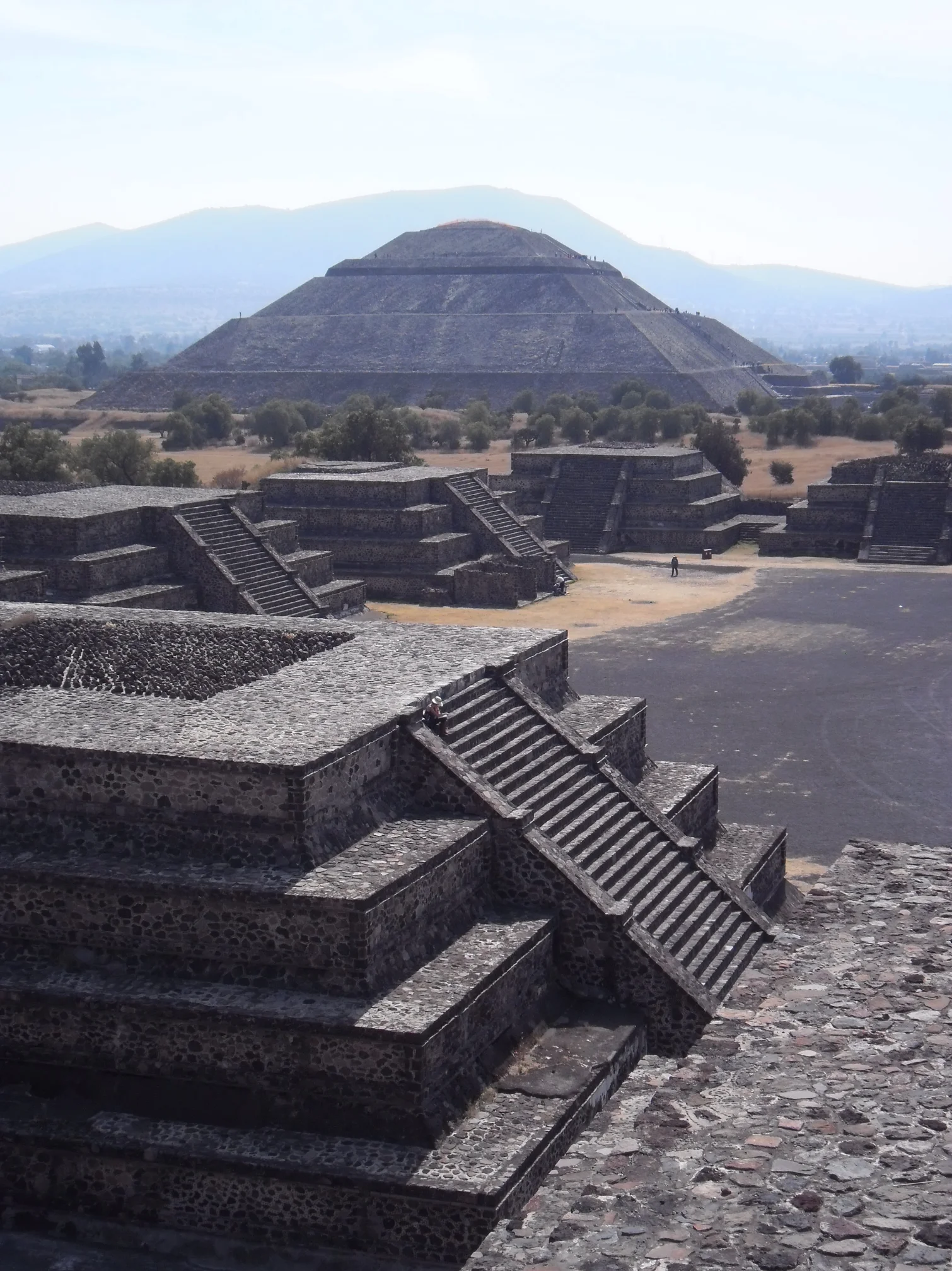 Meksika'daki antik Teotihuacan kentinde bulunan Güneş Piramidi
